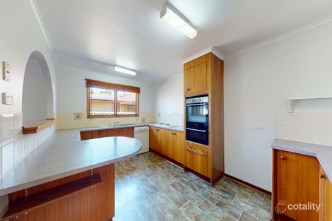 Property photo of 61 Oxley Circle Dubbo NSW 2830