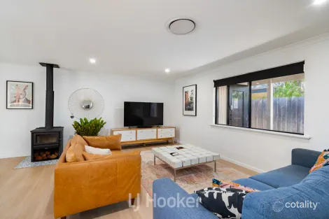 Property photo of 5 Rainbird Place Dunsborough WA 6281