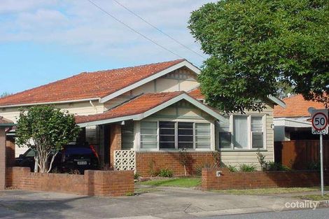 19 Everton St, Hamilton East, NSW 2303