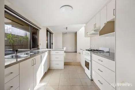 Property photo of 1 Kirk Street Wendouree VIC 3355