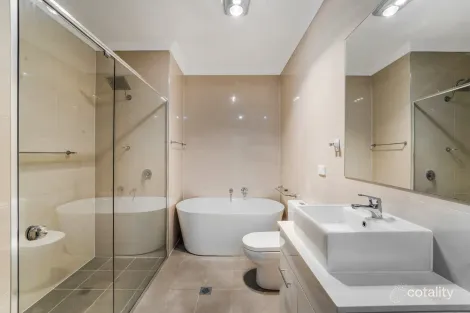 Property photo of 38 Rodeo Drive Green Valley NSW 2168