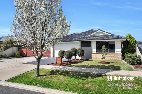 Property photo of 4 Eakin Street Echuca VIC 3564