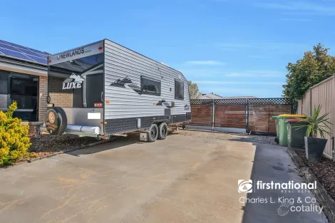 Property photo of 4 Eakin Street Echuca VIC 3564