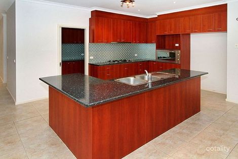 Property photo of 4 Timbarra Court Craigieburn VIC 3064
