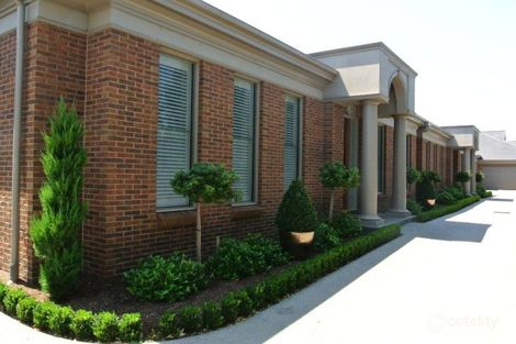 2/30 Faversham Rd, Canterbury, VIC 3126