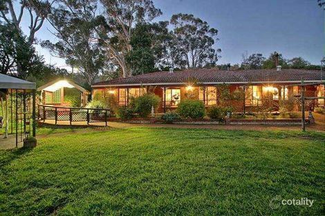 13 Peet Rd, Roleystone, WA 6111