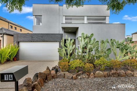 Property photo of 14 Murchison Place Caroline Springs VIC 3023
