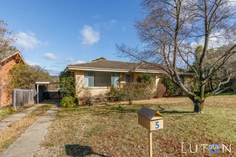 5 Spence Pl, Hughes, ACT 2605