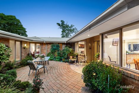 Property photo of 1 Cheevers Close Ringwood East VIC 3135