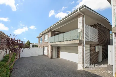 Property photo of 16 Chaplin Place Albion Park NSW 2527