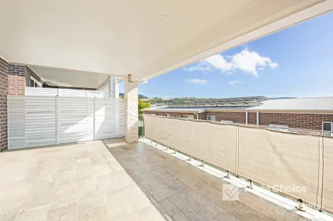 Property photo of 16 Chaplin Place Albion Park NSW 2527