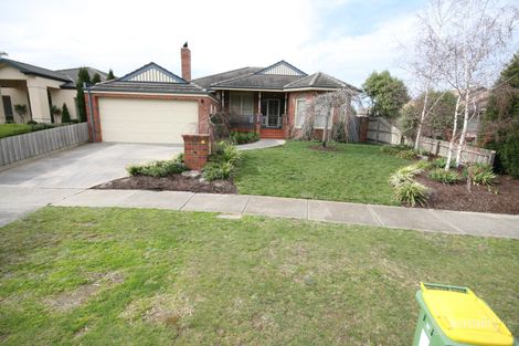 39 Lakewood Dr, Knoxfield, VIC 3180