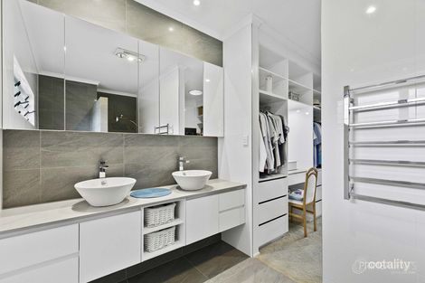 Property photo of 6 Winston Court Dundowran Beach QLD 4655