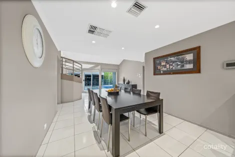 Property photo of 6 Aquanita Crescent Keilor Downs VIC 3038