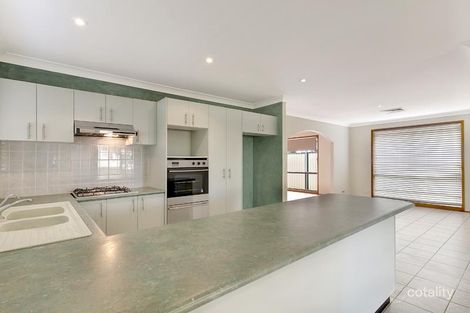 Property photo of 19 Theseus Circuit Rosemeadow NSW 2560