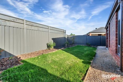 Property photo of 16 Bregman Esplanade Manor Lakes VIC 3024