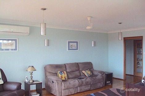 Property photo of 14 Morris Crescent Bonnells Bay NSW 2264