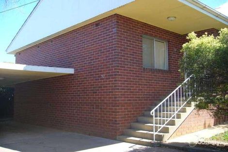 92 Meadow St, Kooringal, NSW 2650