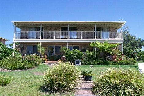 Property photo of 17 Gumnut Road Yamba NSW 2464
