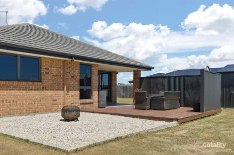 Property photo of 3 Axton Close George Town TAS 7253