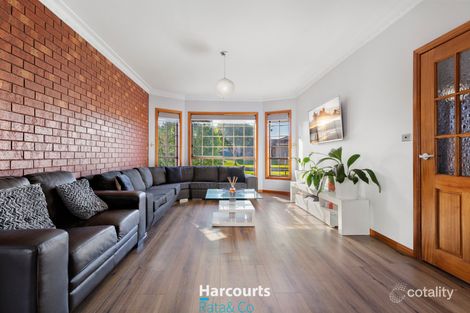 Property photo of 15 Brabham Drive Mill Park VIC 3082