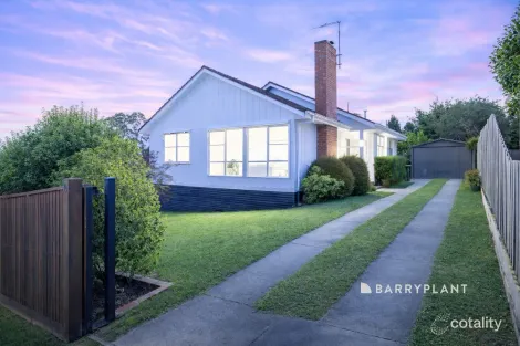 Property photo of 14 Ramsden Street Drouin VIC 3818