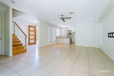 Property photo of 2/5 Wynflo Street Labrador QLD 4215