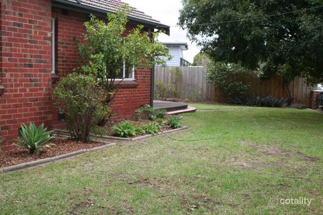 Property photo of 2 Warland Road Hampton East VIC 3188