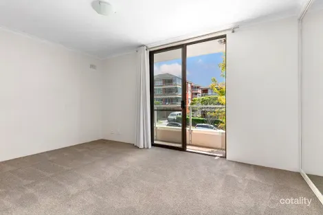 Property photo of 13/131 Pacific Parade Dee Why NSW 2099