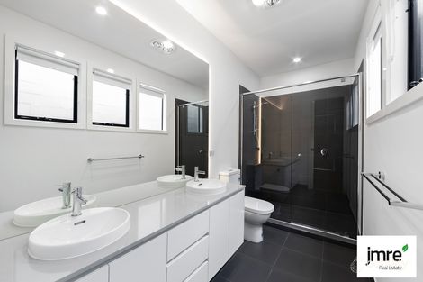 Property photo of 6 Gilbertson Walk Kensington VIC 3031