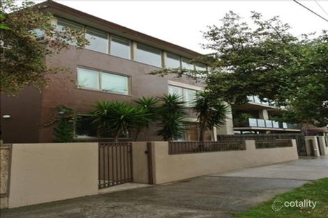 2/20 Marine Pde, St Kilda, VIC 3182