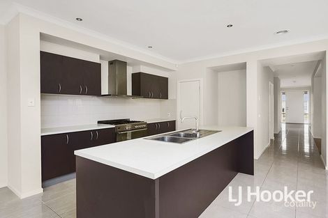 Property photo of 16 Seafarer Way Point Cook VIC 3030