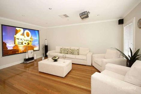 Property photo of 387 Gordons Road South Morang VIC 3752