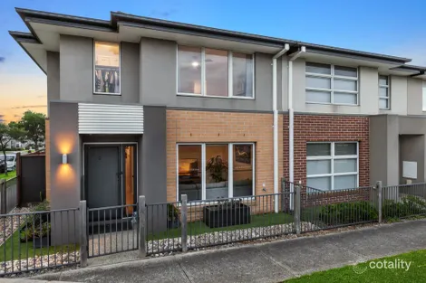 Property photo of 2 Honeybrook Lane Clyde VIC 3978