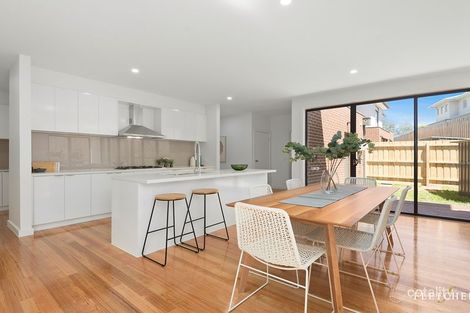 Property photo of 2/2 Vicki Court Doncaster East VIC 3109