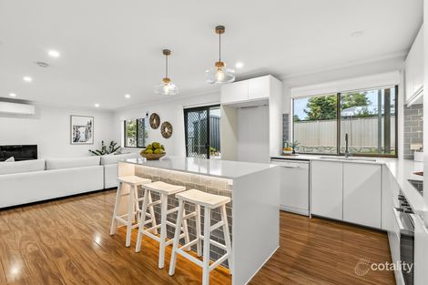 Property photo of 6 Etna Close Riverhills QLD 4074