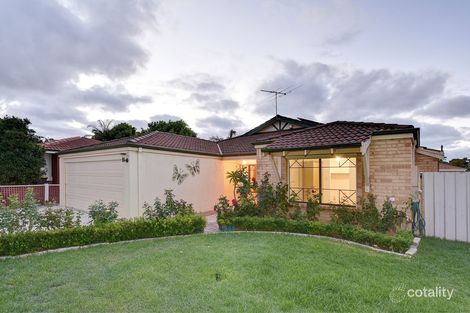 Property photo of 17 Canopy Court Banksia Grove WA 6031