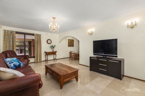 Property photo of 21 Crampton Crescent Rosanna VIC 3084