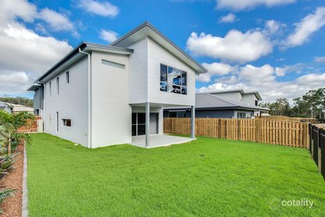 Property photo of 30 Paluma Crescent Pimpama QLD 4209