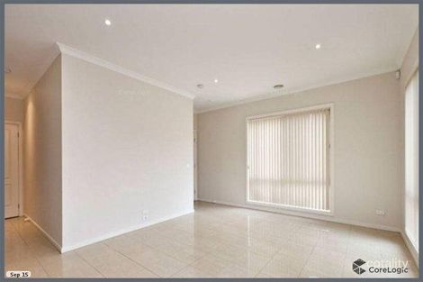 Property photo of 11/21-23 Kelvinside Road Noble Park VIC 3174