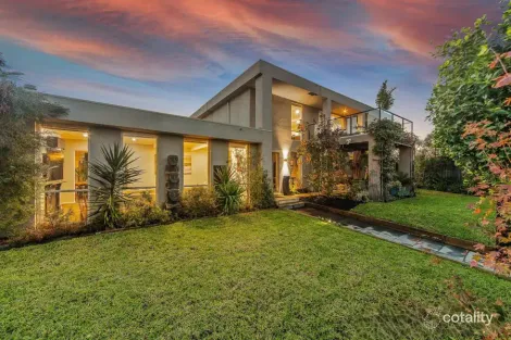 28 Plummer Ave, Frankston South, VIC 3199