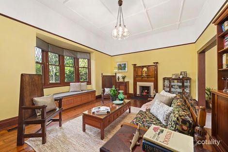 Property photo of 2 The Ridgeway Ivanhoe VIC 3079