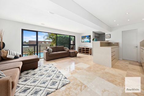 Property photo of 36 Fernleigh Road Caringbah South NSW 2229