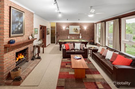 Property photo of 15 Stamford Court Eltham VIC 3095