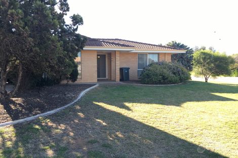 Property photo of 2 Mallee Court Mount Tarcoola WA 6530