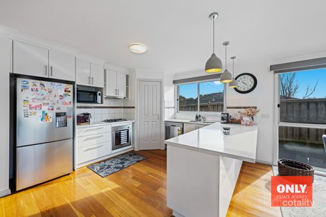 Property photo of 16 Yorkshire Drive Cranbourne North VIC 3977
