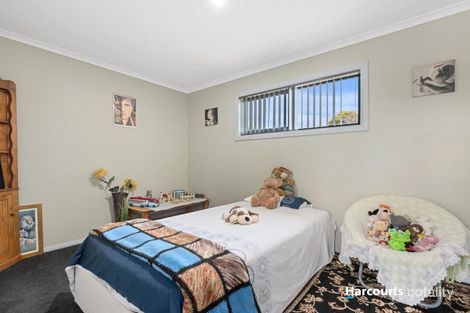 Property photo of 2 Caringa Place Devonport TAS 7310