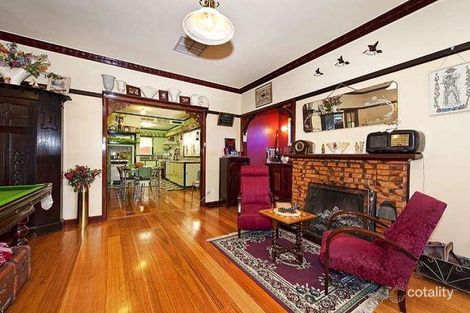 Property photo of 30 Warrington Crescent Wattle Glen VIC 3096