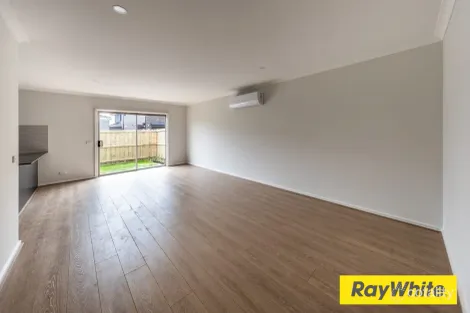 Property photo of 95 Bingham Circuit Thornhill Park VIC 3335
