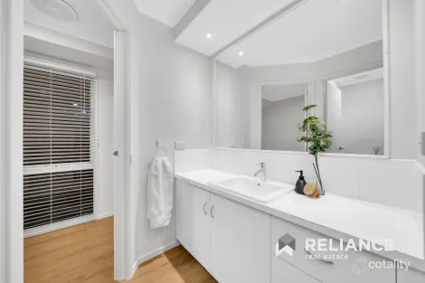 Property photo of 8 Fink Court Hoppers Crossing VIC 3029